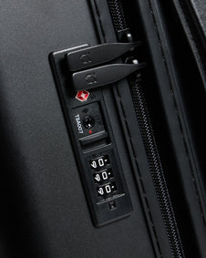 Journey Maker Volut Concha black polycarbonate detail