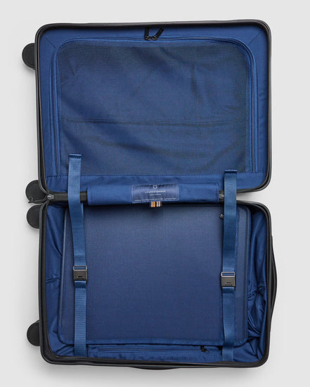 Journey Maker Volut Concha black polycarbonate lifestyle
