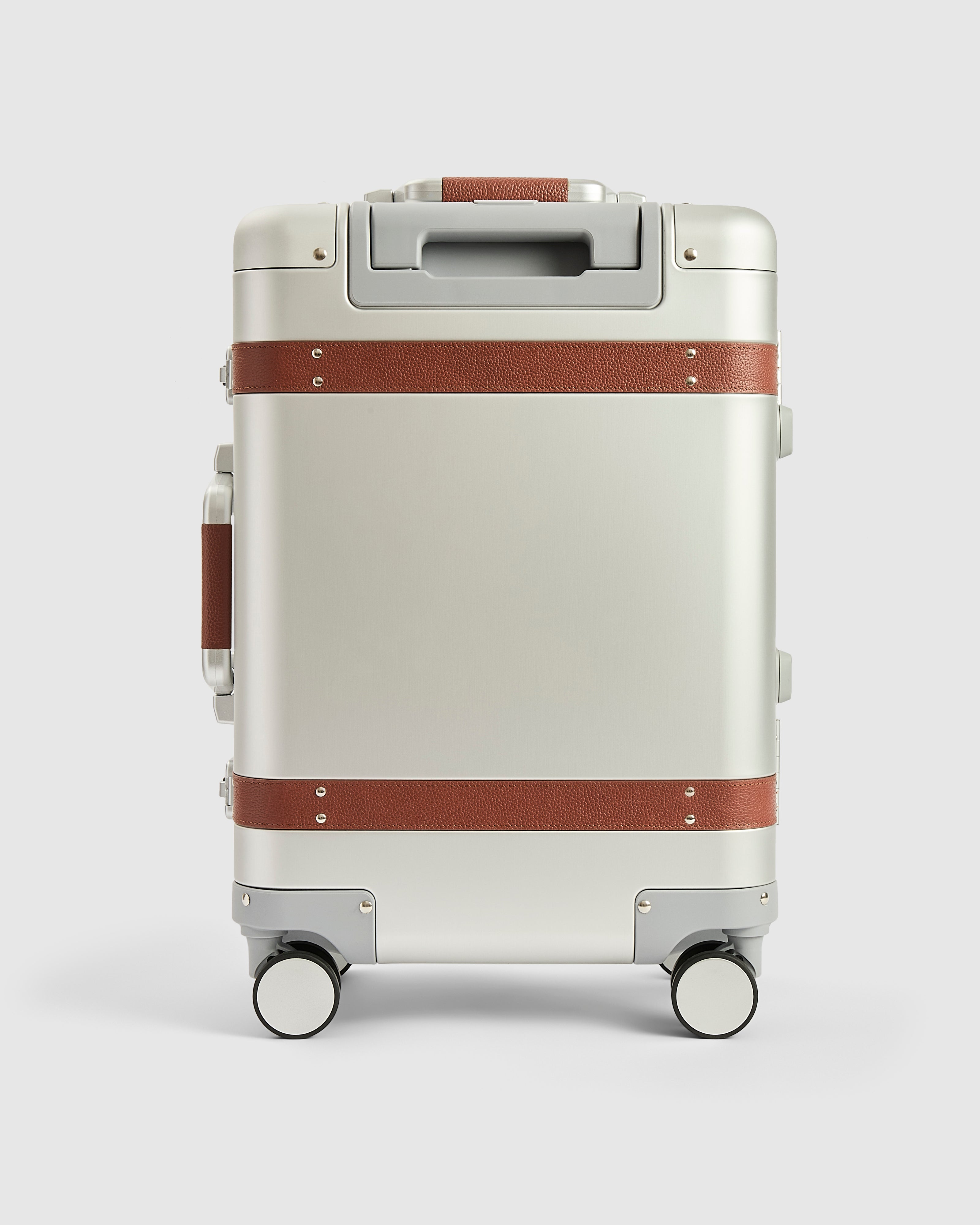 Journey Maker Volut Arc silver aluminium back view